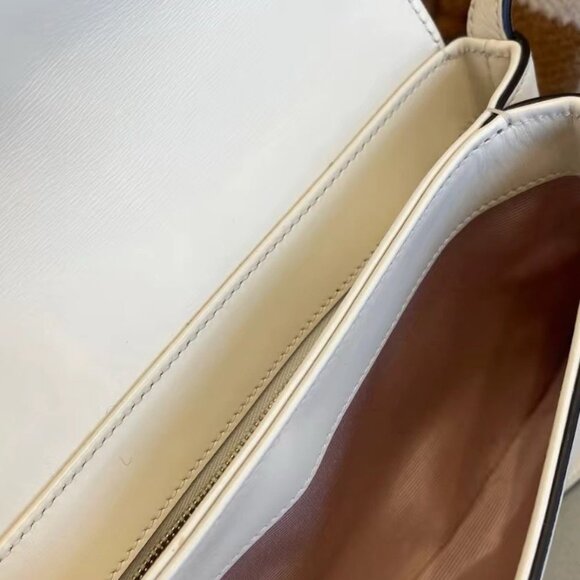 GUCCI Arli Gold Logo Cowhide Shoulder Bag Crossbody Bag - Picture 5 of 5